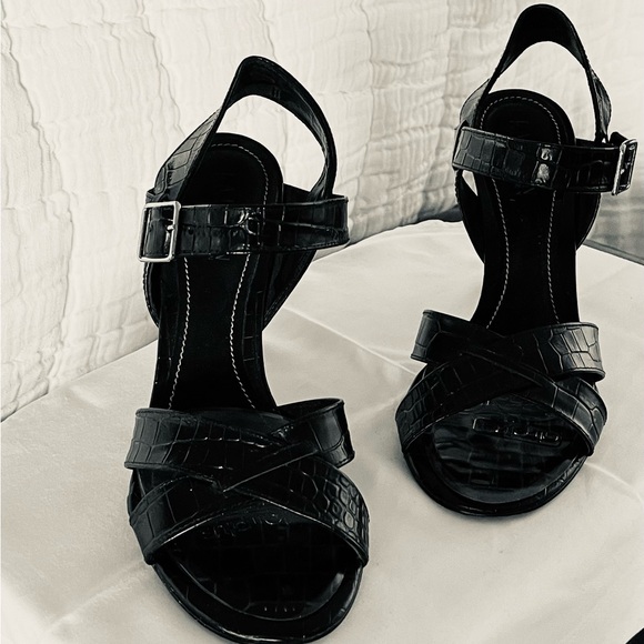 Ralph Lauren Black Embossed Strappy Heels - Picture 3 of 6